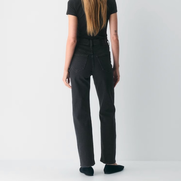 Aritzia Denim Forum The Arlo Hi-rise Straight Jean (Black) - Picture 5 of 6